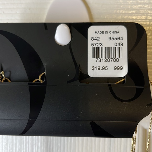 Multilayer Necklace - Picture 6 of 8